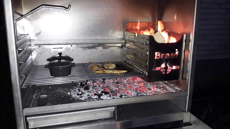 Braai houtskool-bbq, pizza-oven en houtkachel in 1
